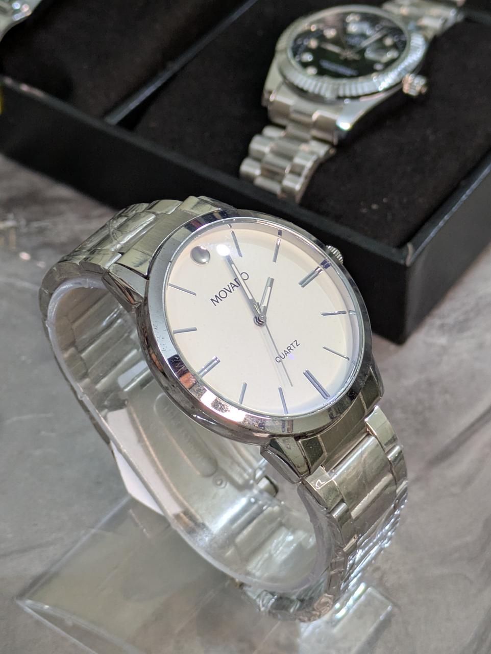 Bonito K-6123-CH-WHT Metal Band Men Watch