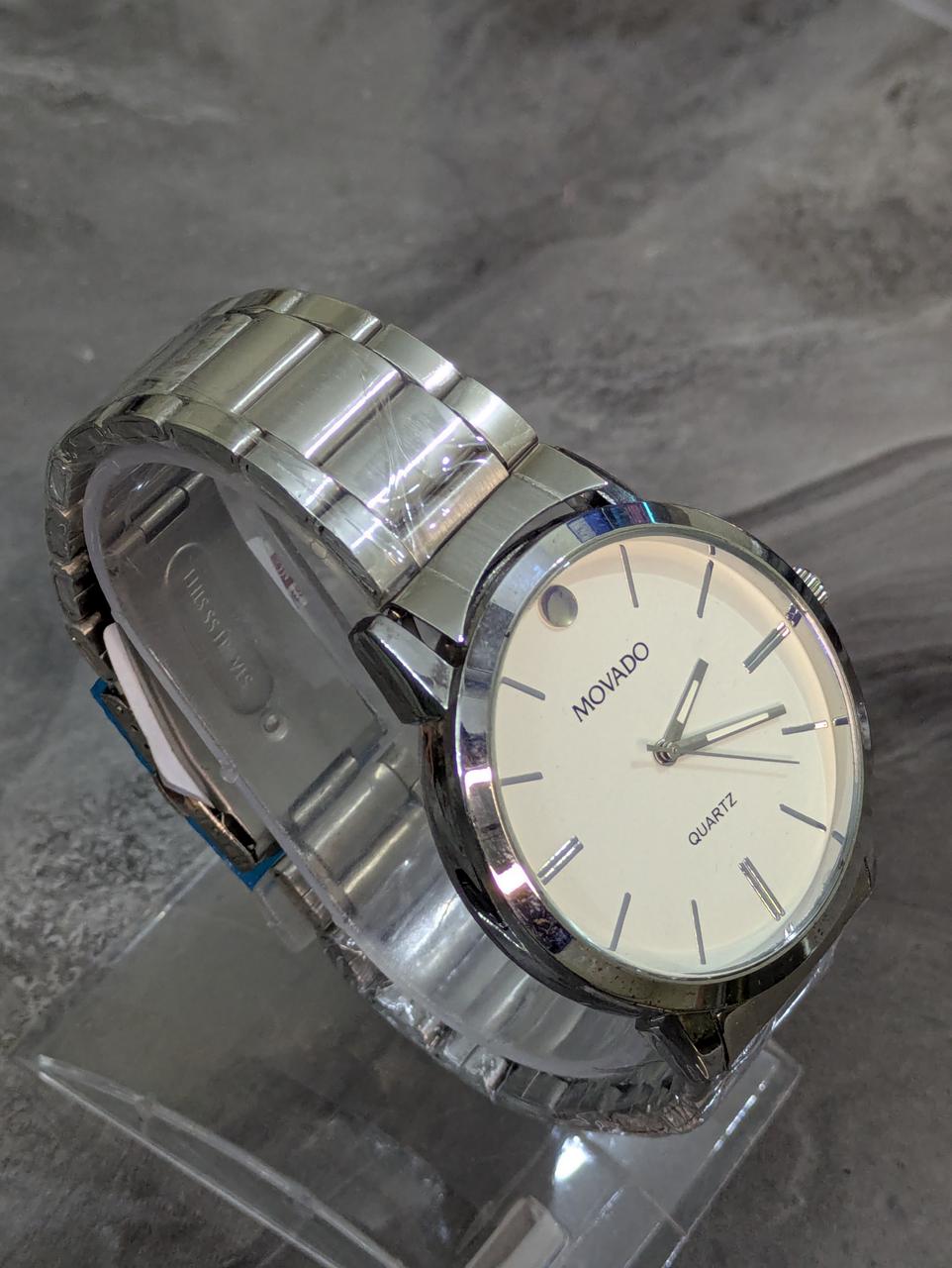 Bonito K-6123-CH-WHT Metal Band Men Watch